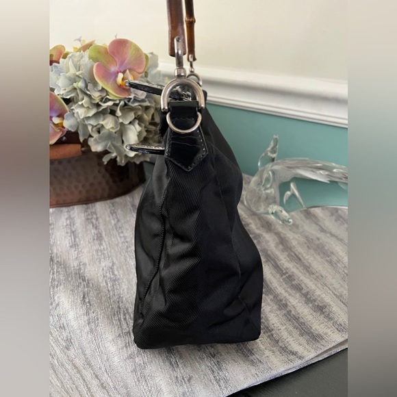 Authentic Vintage Gucci Handbag COA in Hand - Picture 11 of 13